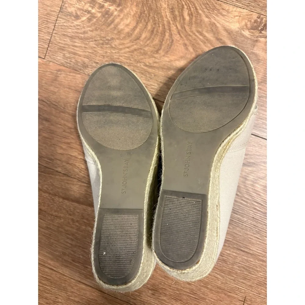 St. John's Bay Womens Size 7 M Beige Wedge Fabric Shoes 0241151
